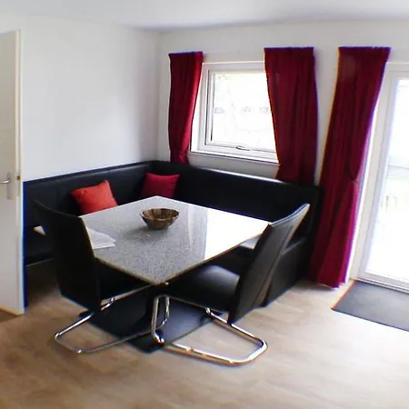 Appartement Haus-duesseldorf-freiheit-geniessen-mit-terrasse-grill